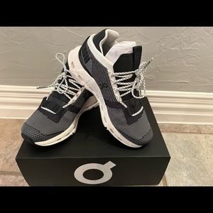 CloudNova Sneakers